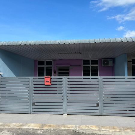 Free Wifi Adman Homestay Alor Setar Kampong Selarong Batang Dış mekan fotoğraf